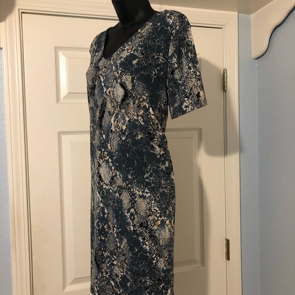 Dress casual snakeskin XL